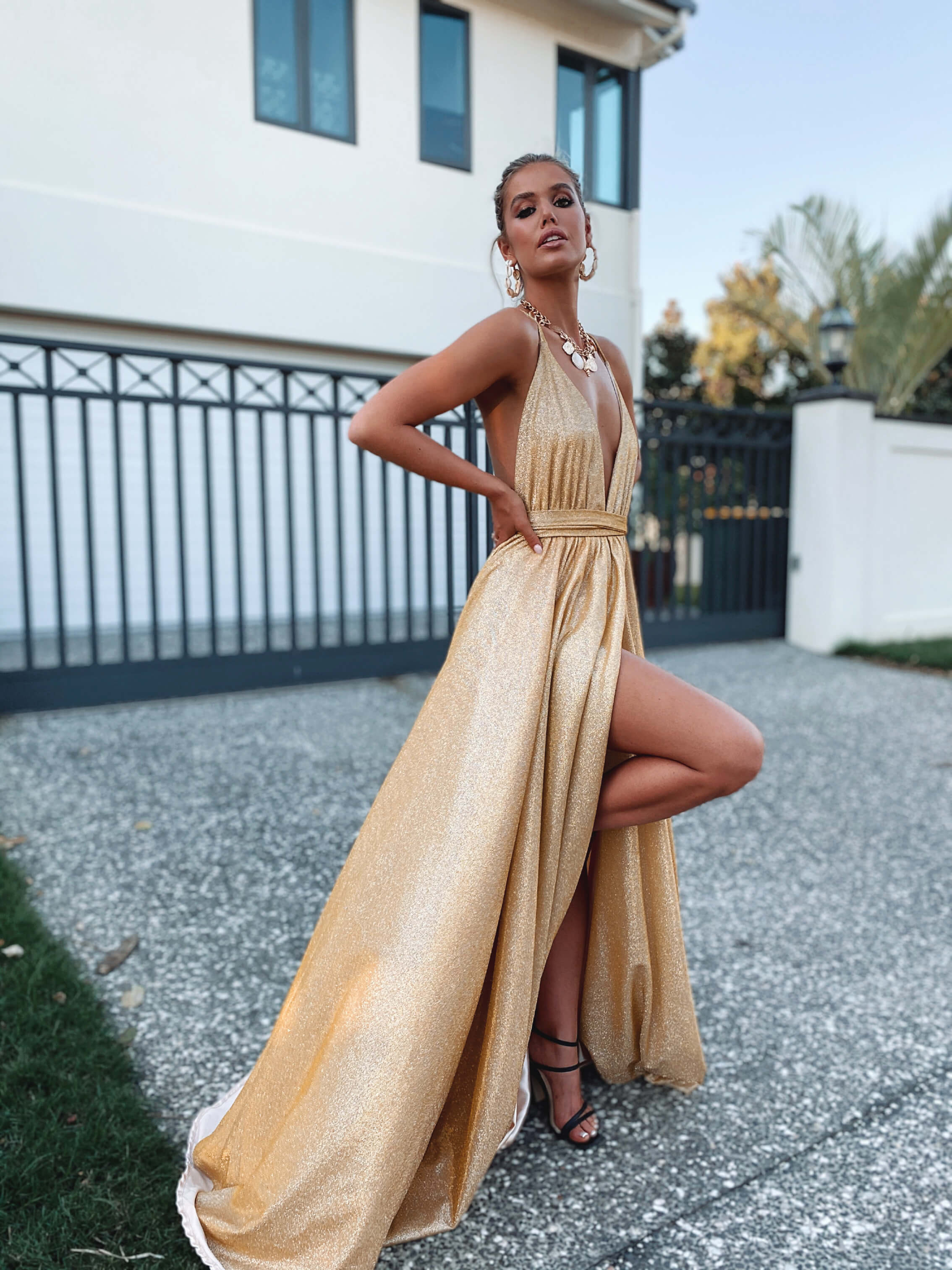 formal halter dress,gold gown,