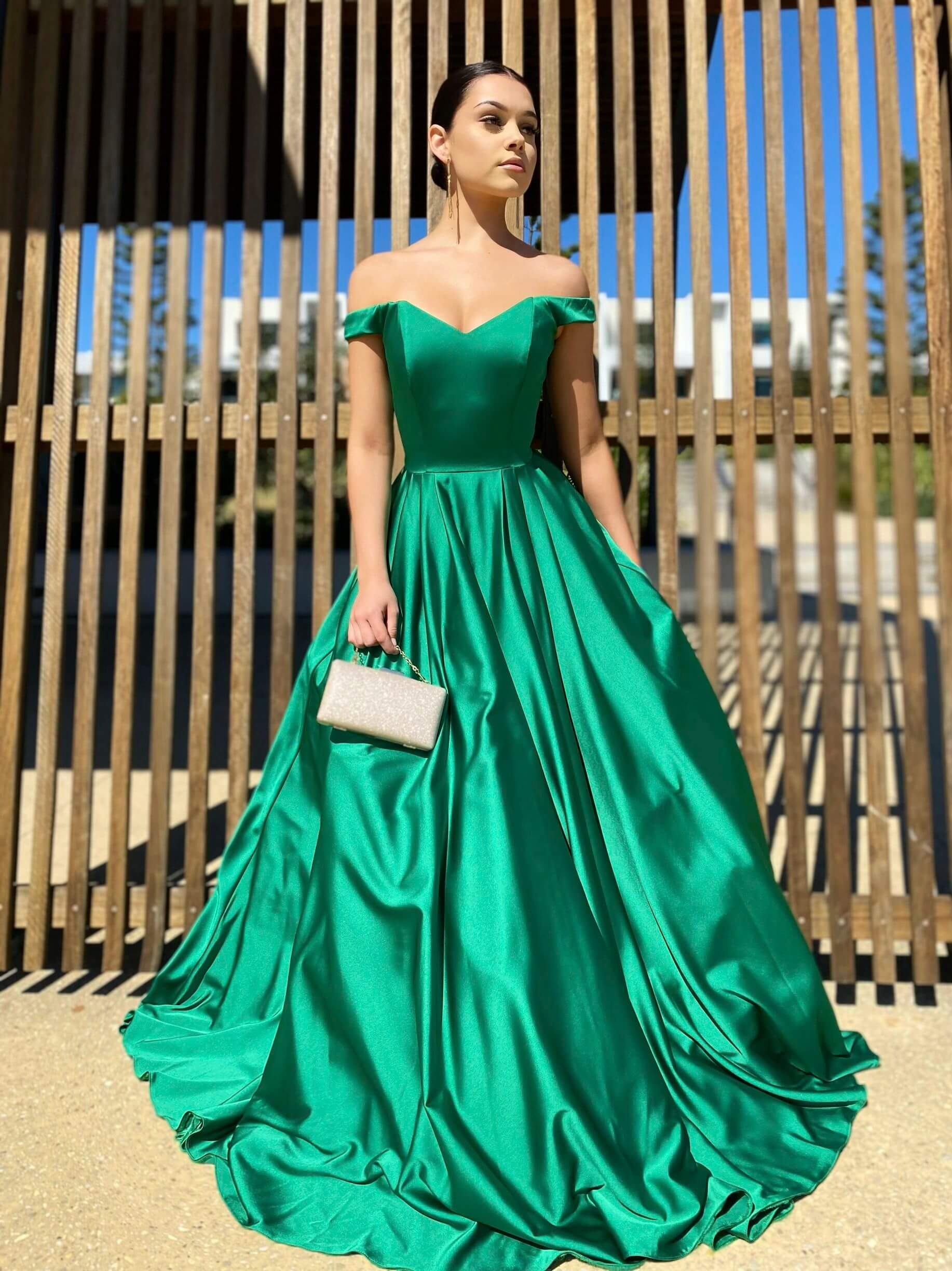 Green Dresses | Emerald & Teal Dresses | PrettyLittleThing