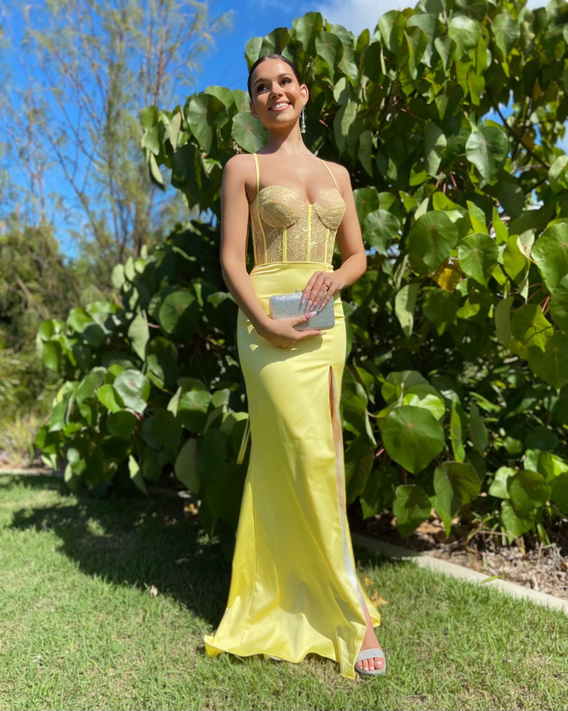 MISSES | Gionni Straccia | Yellow evening gown, Custom pageant dress, Evening  gowns