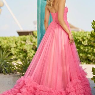 56040 sherri hill