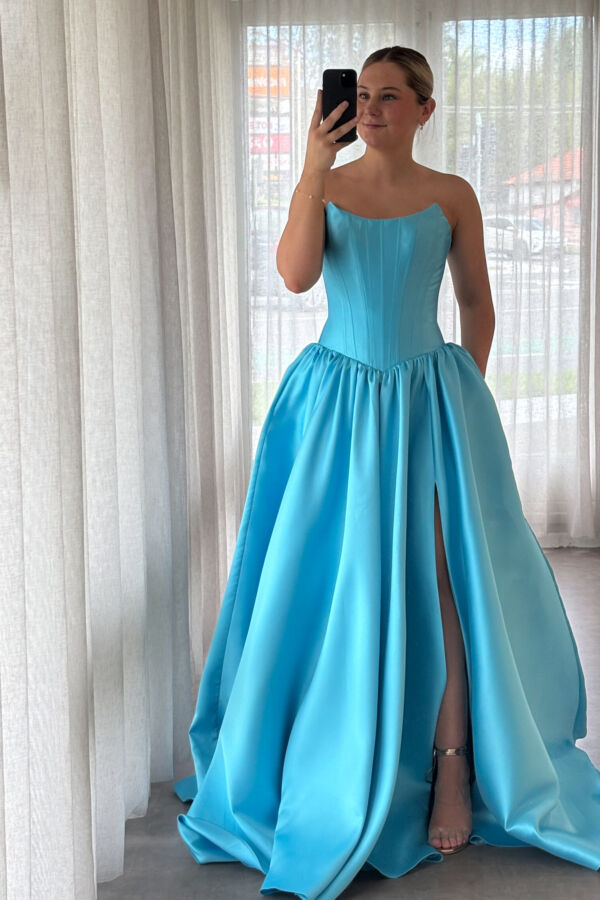 Francesca Gown