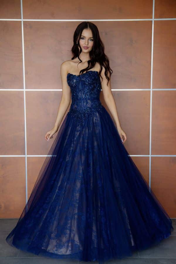 Billie Navy (4)
