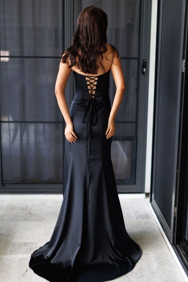 Darcy Black Vanity (10)